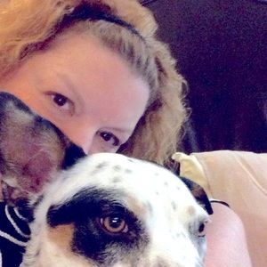 Meet your Posher, Leslie